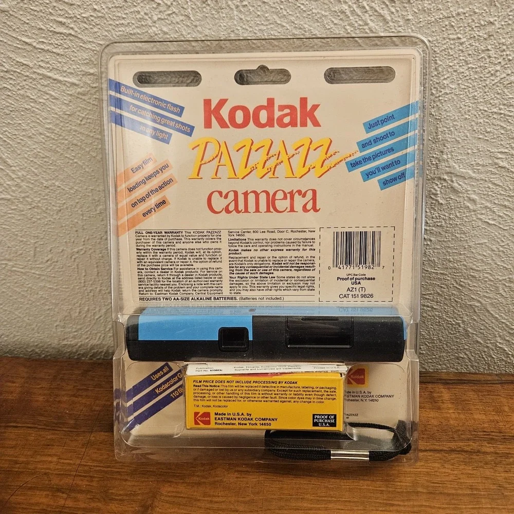 Vintage Unopened Kodak Pazzazz Camera 110 Film Turquoise Blue New Untested